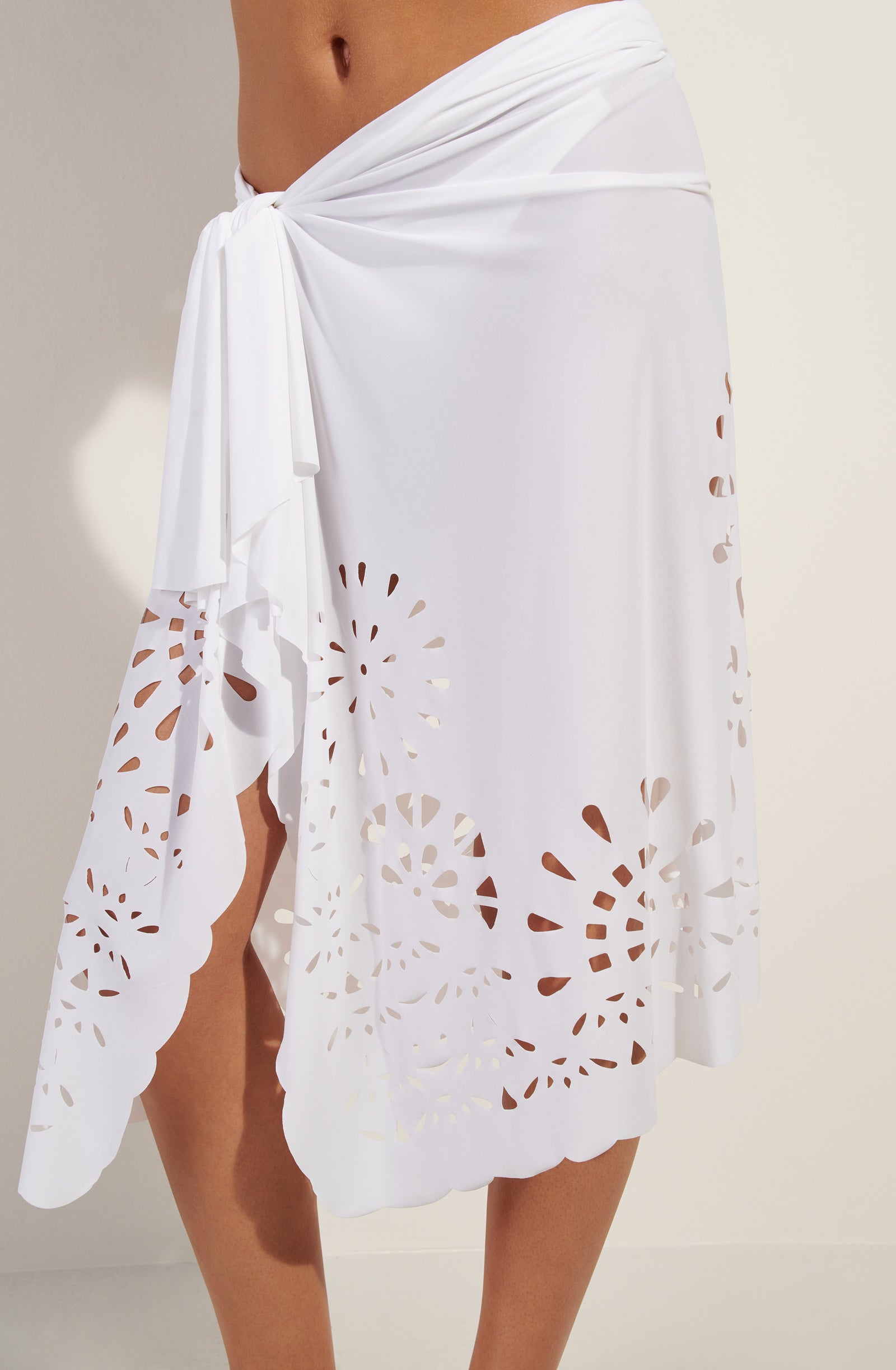 keya Long paréo blanc à motifs rosaces
