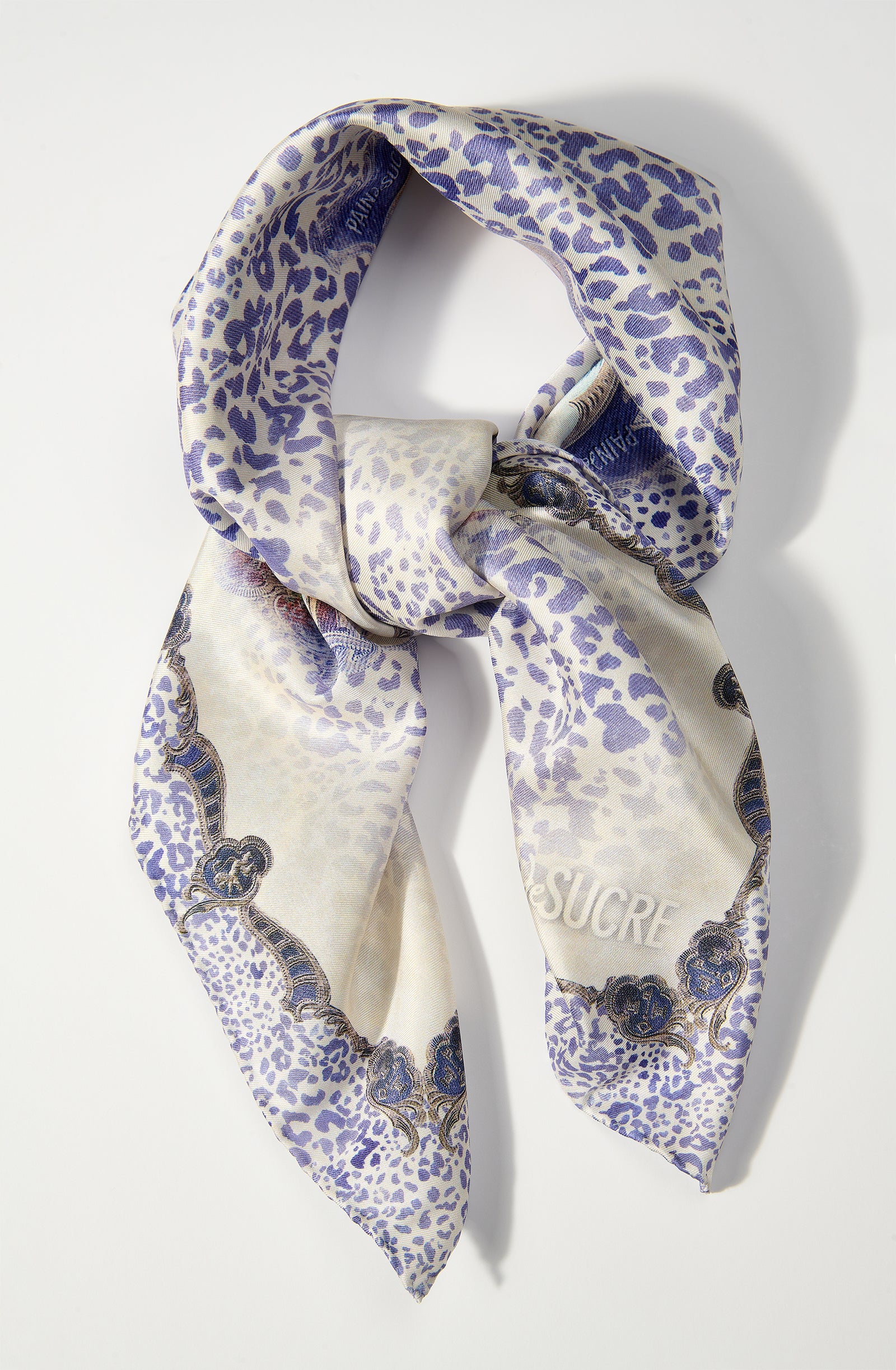 flo foulard carre en voile fixe satine opaque