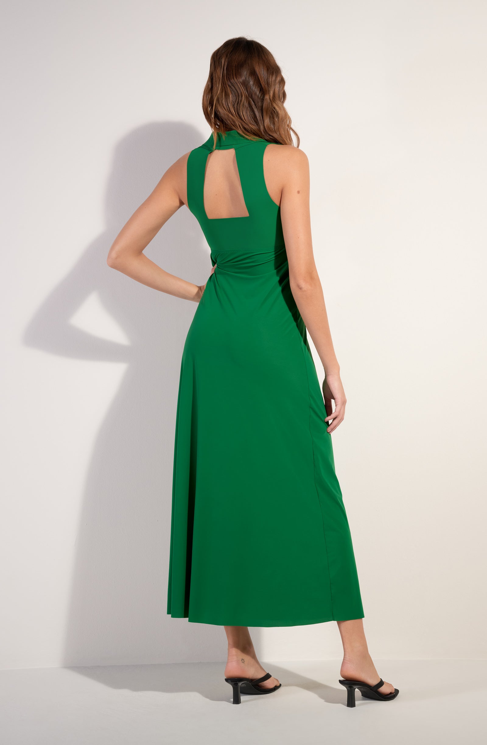 rova robe longue jade a dos ouvert