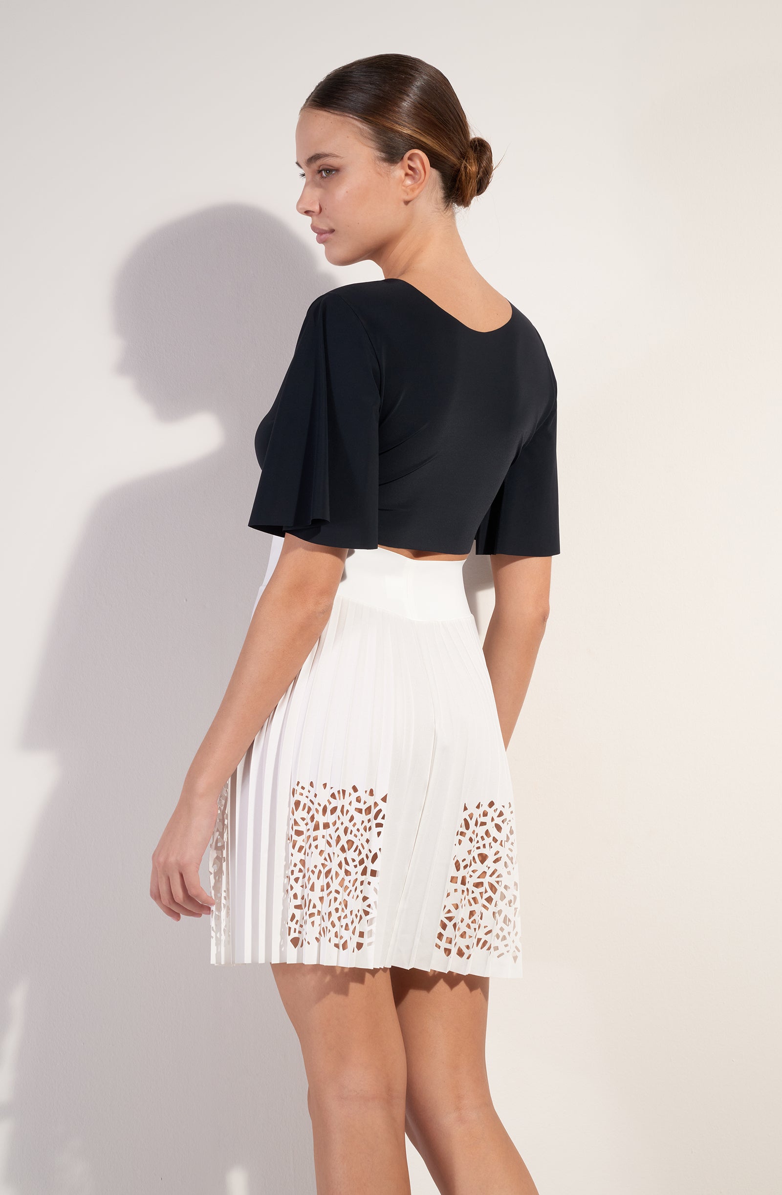 tainy crop top cache coeur noir