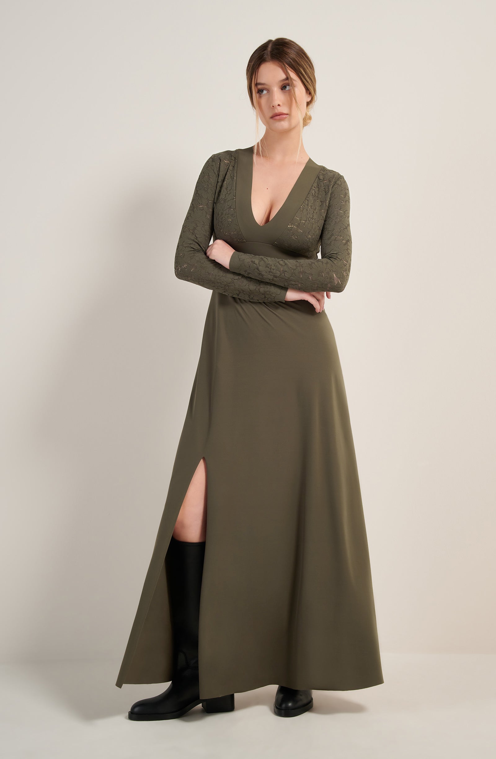 vanao Robe longue en dentelle lichen