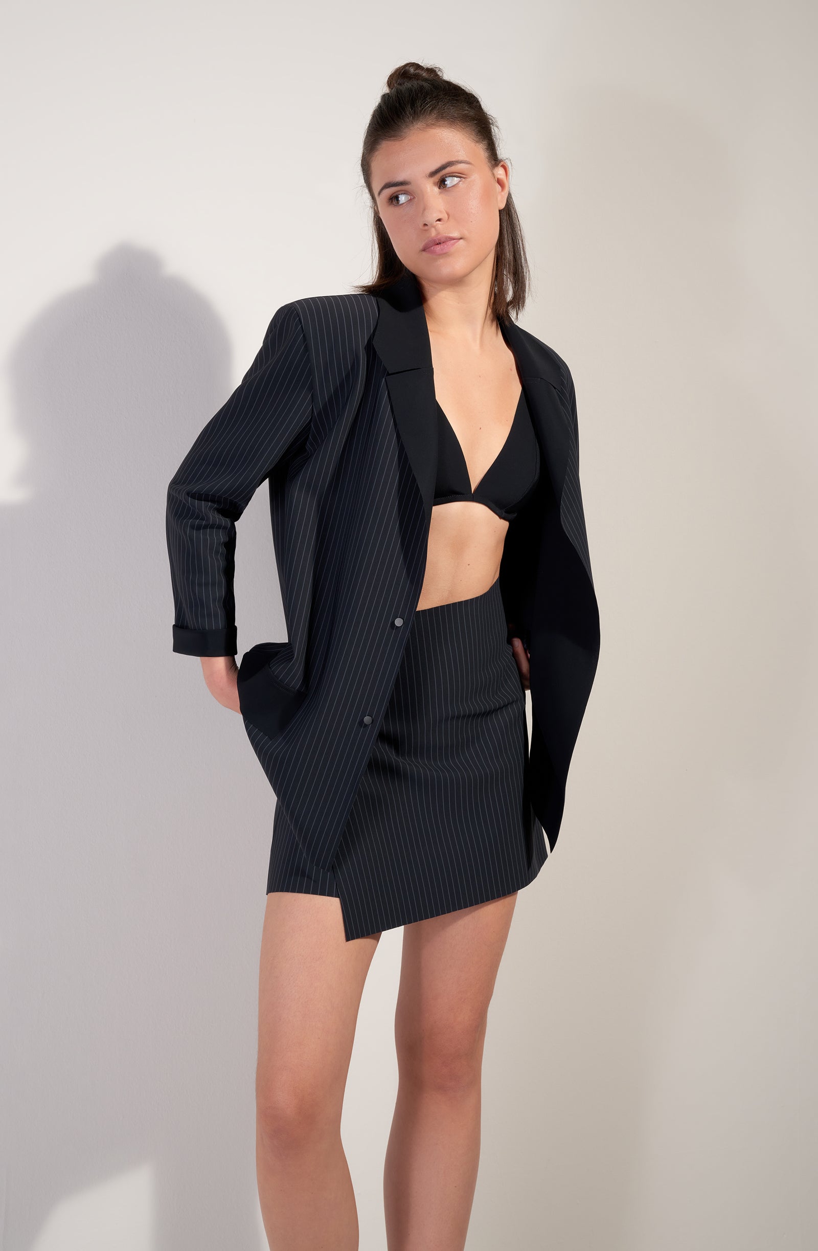 blake - black striped