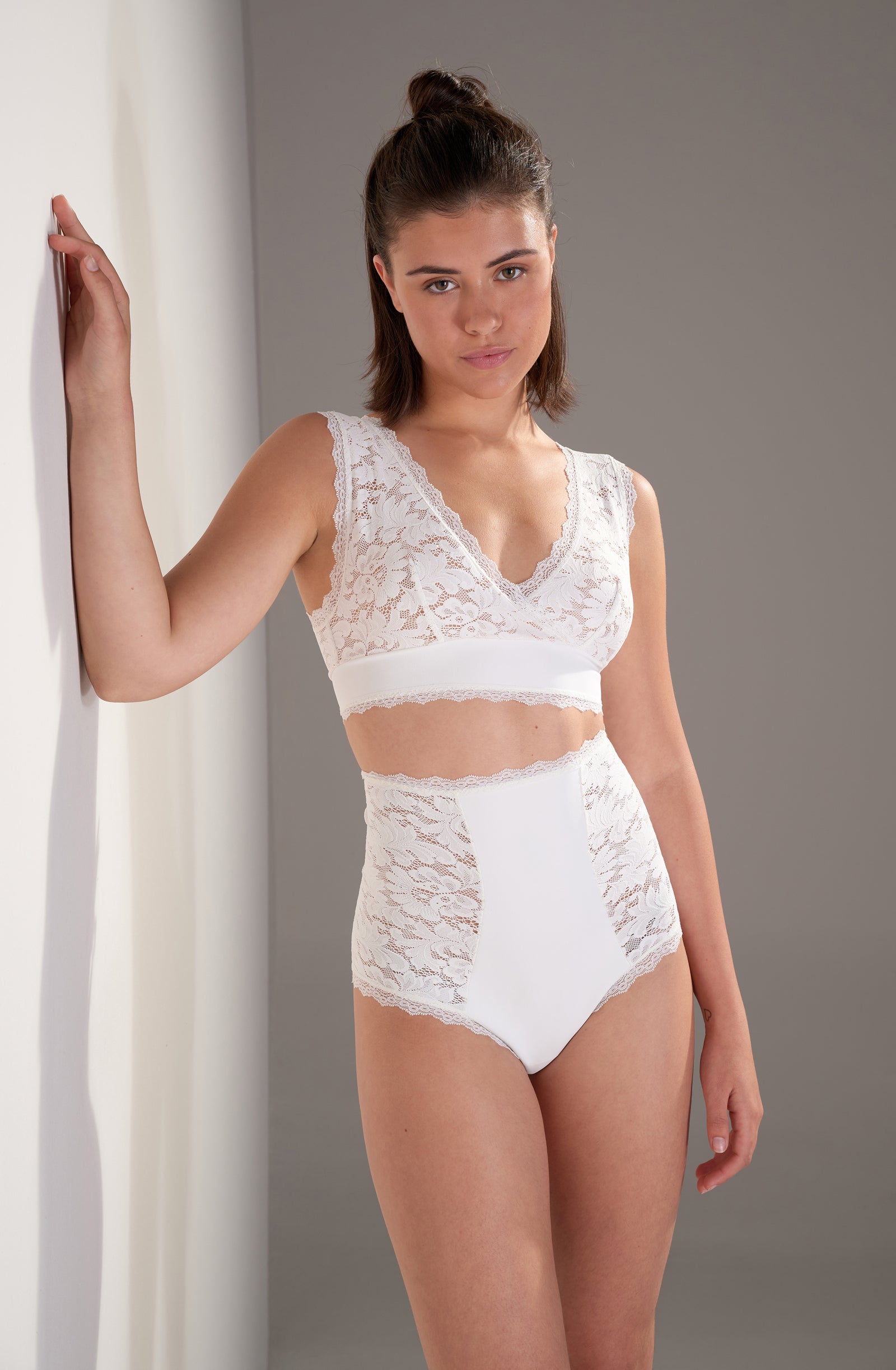 girby
Soutien-gorge en dentelle ivoire