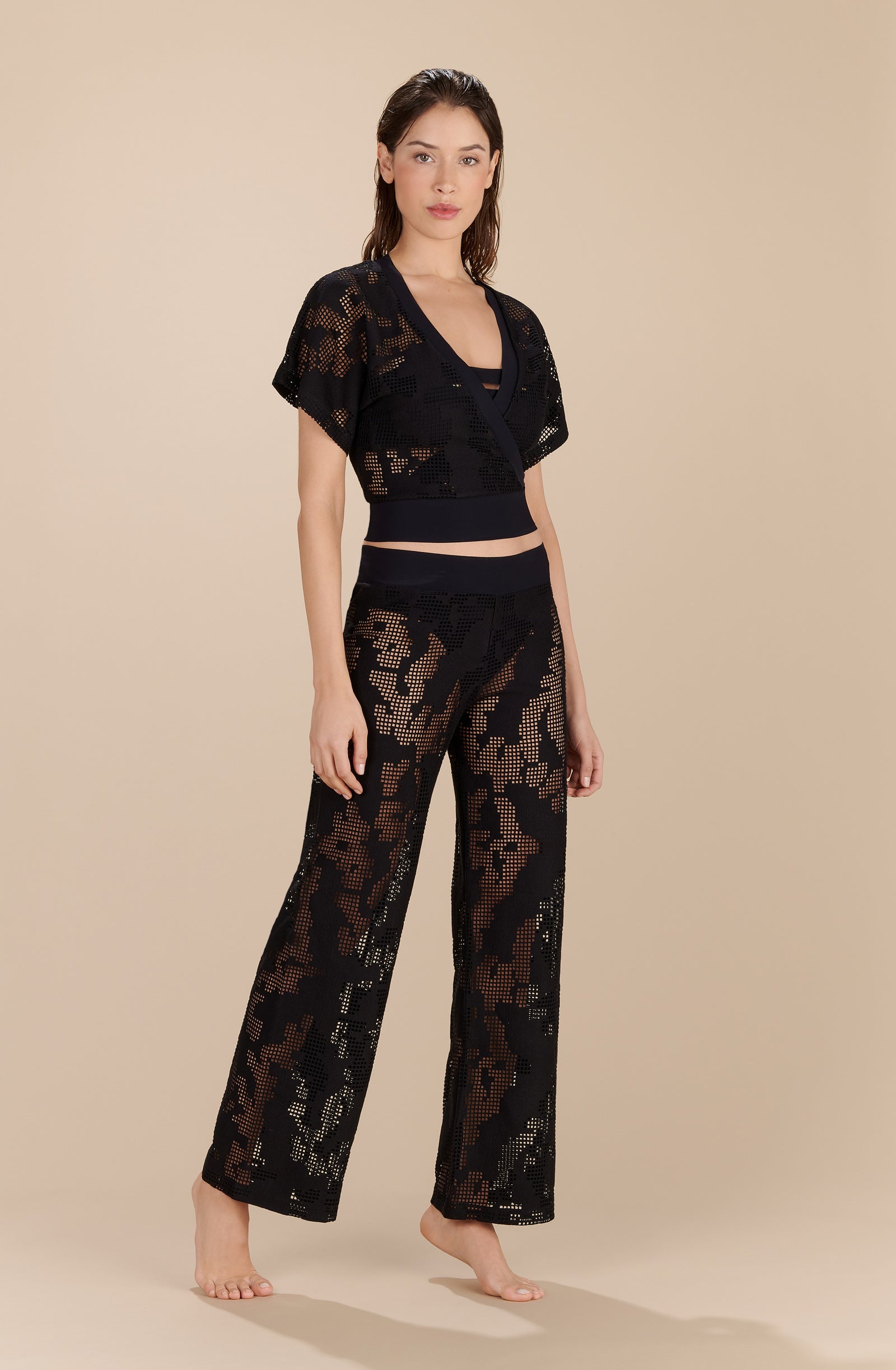 manoa - Top cache-coeur noir en résille ajourée