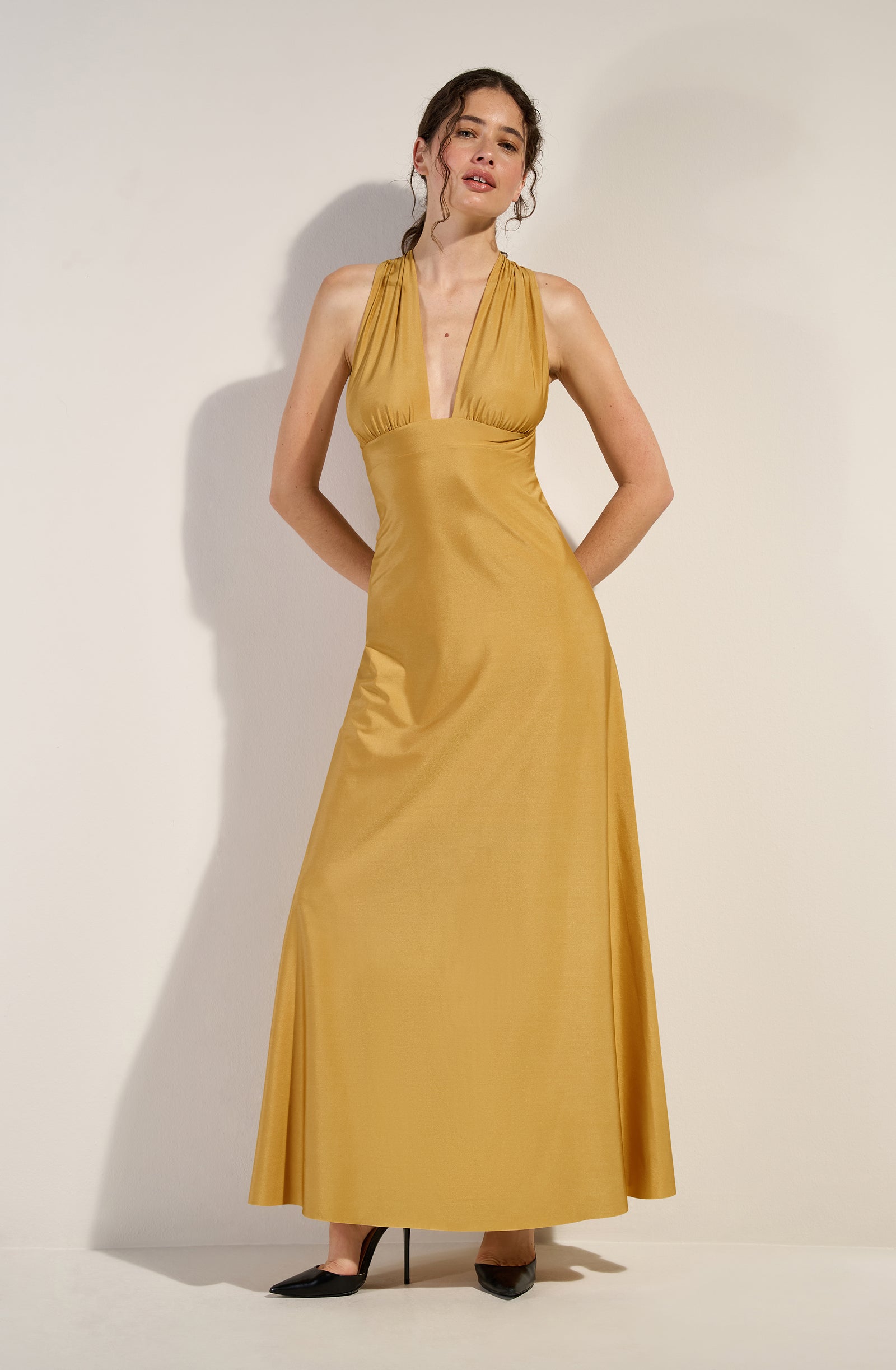 reena Robe longue évasée gold