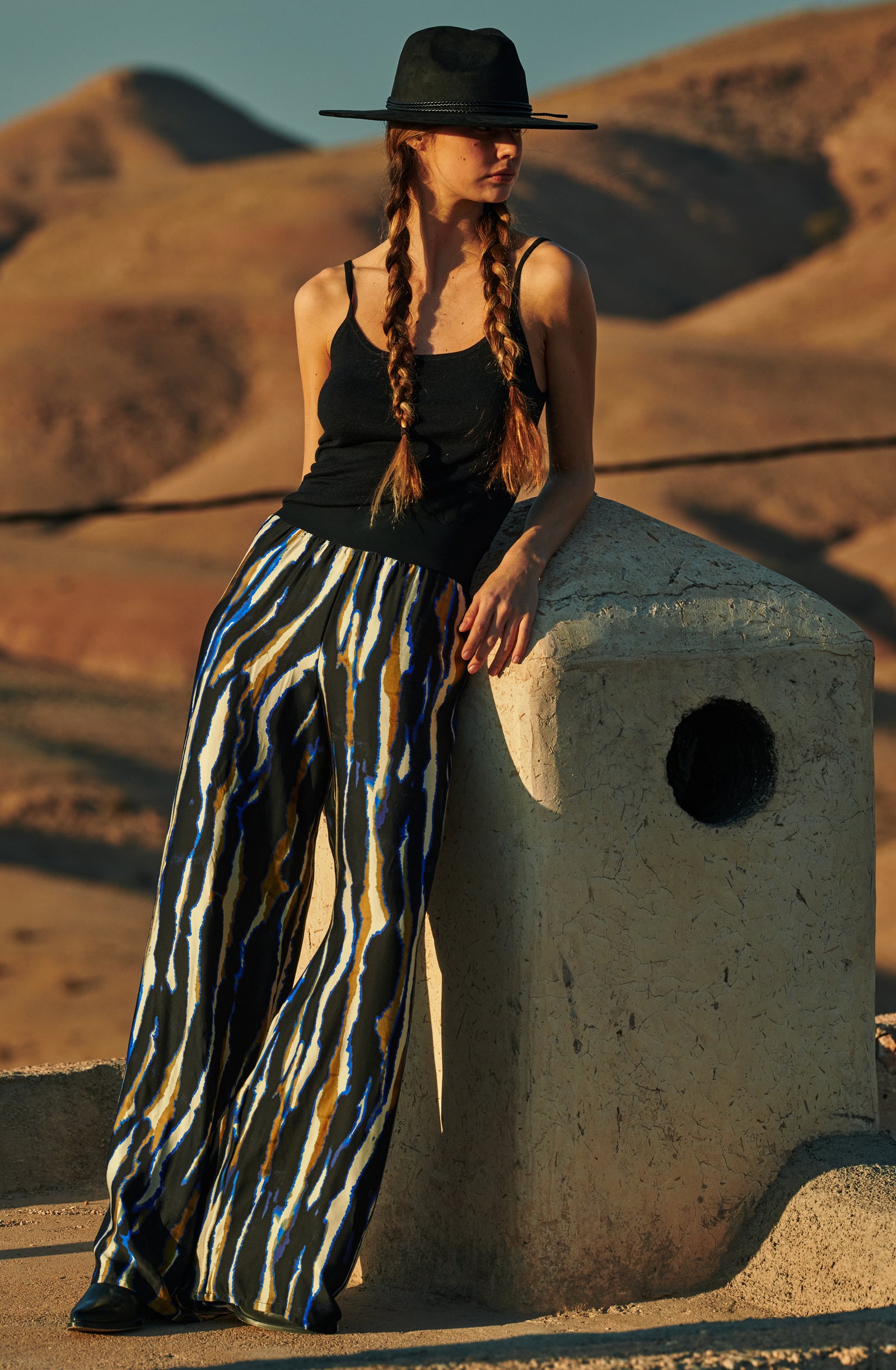 balie
Pantalon ample tie and dye