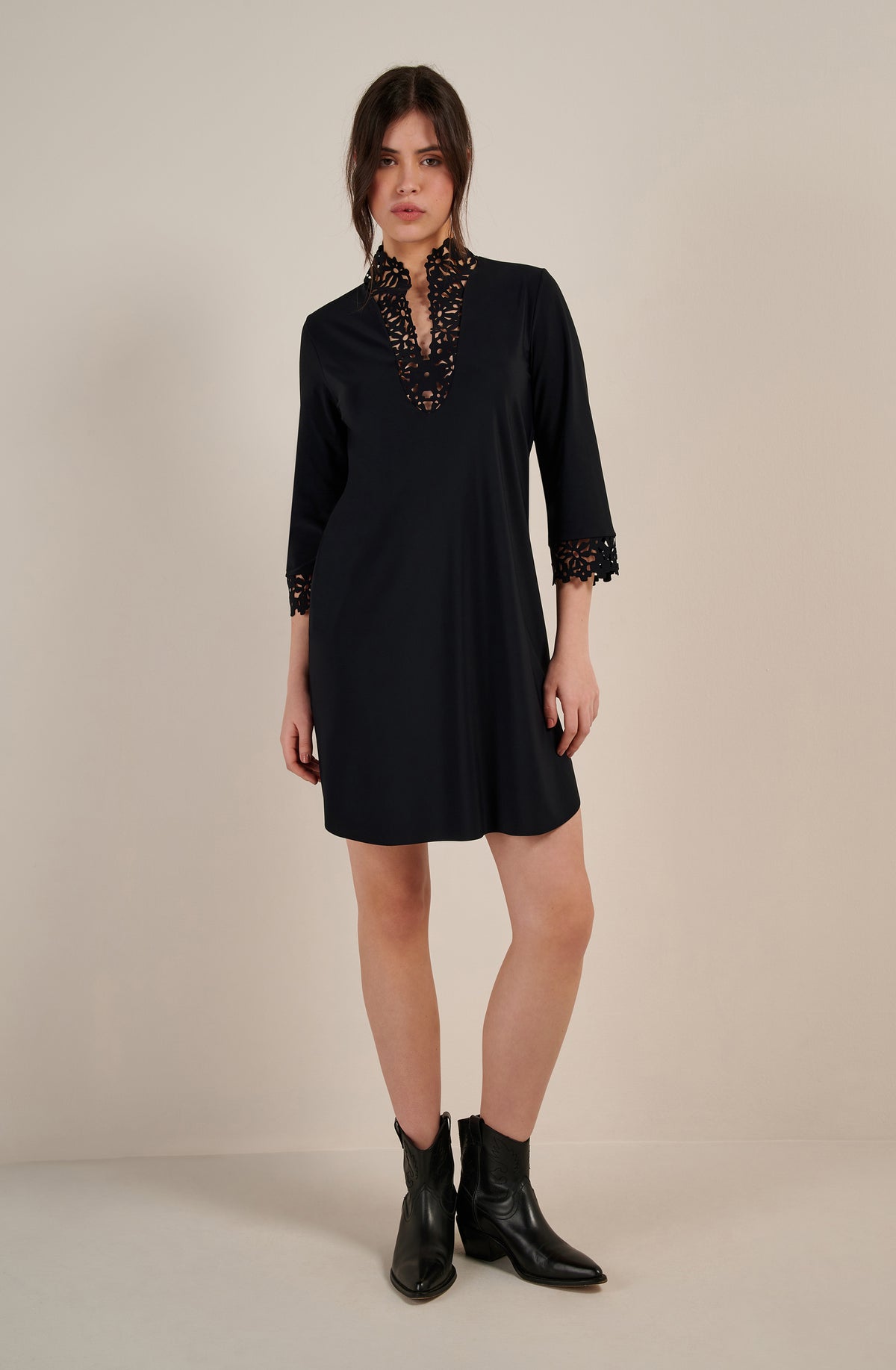 roua - black
