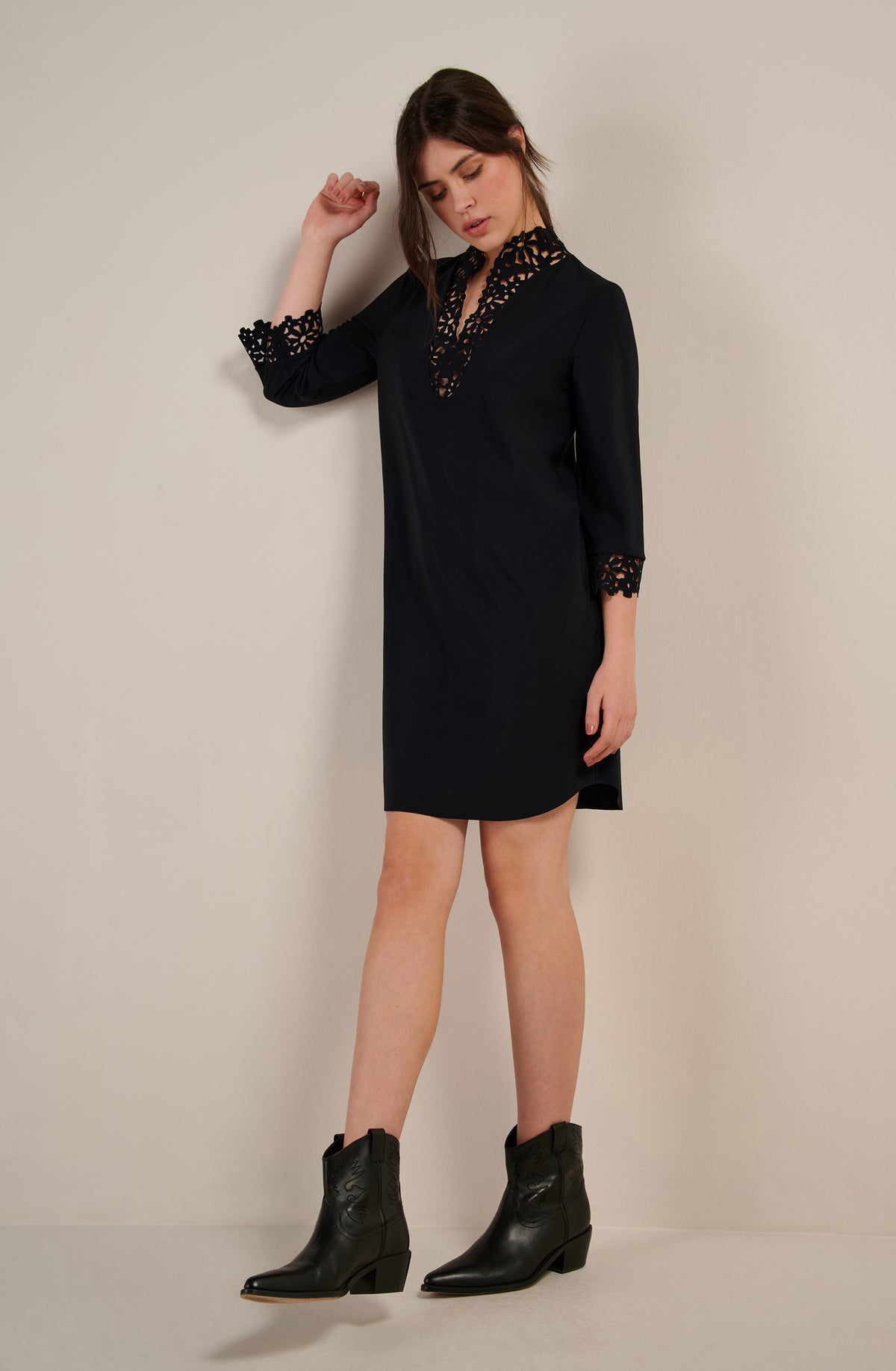 roua - black
